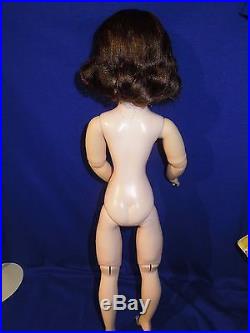 Vintage 50s Madame Alexander brunette 20 Cissy doll. Nude
