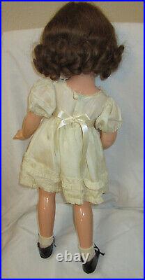 Vintage Alexander RARE 24 Composition BETTY in Tagged Dress