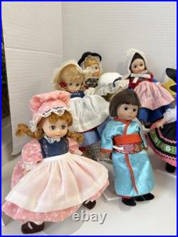 Vintage Collectible Madame Alexander Dolls International Dolls Set Of 11 W6