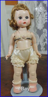 Vintage High Color Madame Alexander Wendy Kins Doll #488 Ready For Garden Party