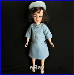 Vintage Jacqueline Kennedy 21 Doll by Madam Alexander -1961 4 Outfits