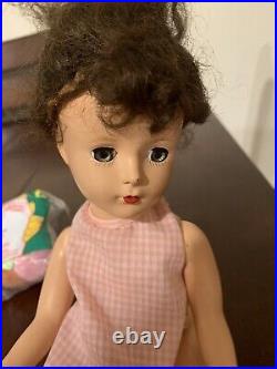 Vintage MADAME ALEXANDER 14 doll