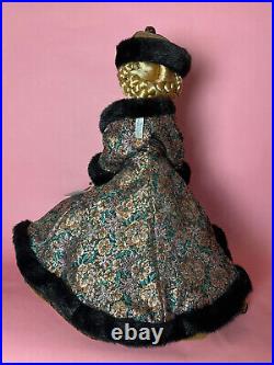 Vintage MADAME ALEXANDER 21 Inch Collectible Doll NATASHA Original 001