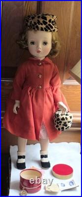 Vintage MADAME ALEXANDER BINNIE WALKER 18 DOLL EXCELLENT orig Tag Hat Box W Acc