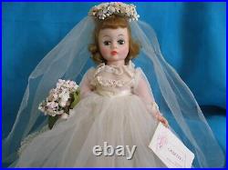 Vintage MADAME ALEXANDER CISSY CISSETTE BRIDE DOLL w HANG TAG