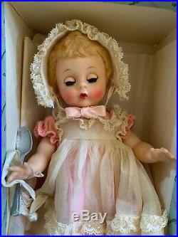 Vintage Madame ALEXANDER LITTLE GENIUS With Spoon Box And Tag All Original