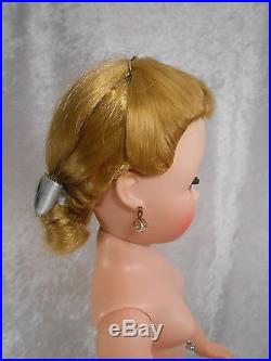 Vintage Madame Alexander 1957 CISSY with HIGH Color and Special Hairdo- Gorgeous