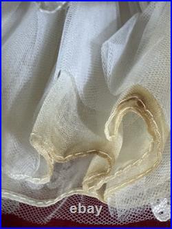 Vintage Madame Alexander 8 Doll Wendy Kin BLW Tagged Bride Dress