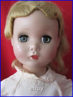 Vintage Madame Alexander Alice In WonderlandMaggie Face20