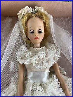 Vintage Madame Alexander Brenda Starr Yolanda 12 Bride Doll 1964 Wedding
