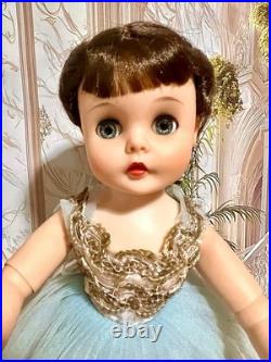 Vintage Madame Alexander Brunette Elise Ballerina In Blue International Buyers