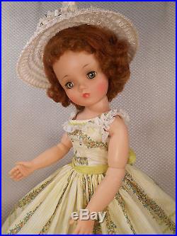 Vintage Madame Alexander CISSY 1957 RARE Celery Dress from Trunk Set