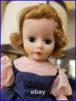 Vintage Madame Alexander Cissette-all Original- NMIB- #912-with Booklet
