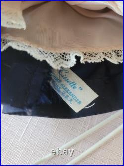 Vintage Madame Alexander Cissette-all Original- NMIB- #912-with Booklet