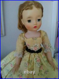 Vintage Madame Alexander Cissy 20 Doll, 1957 Yellow Floral Taffeta Dress withHat
