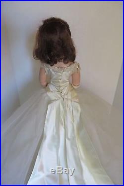 Vintage Madame Alexander Cissy Bridal Doll