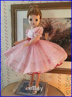 Vintage Madame Alexander Cissy Doll 20 1950s
