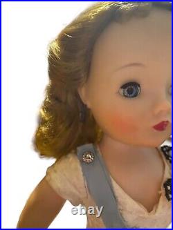 Vintage Madame Alexander Cissy Doll As Queen Elizabeth II