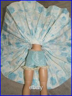 Vintage Madame Alexander Cissy Doll In 1958 Tagged Camellia Dress