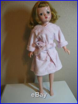 Vintage Madame Alexander Cissy Doll With Great Coloring