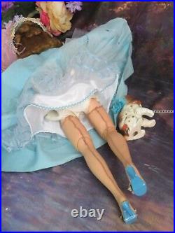 Vintage Madame Alexander Cissy Doll tagged Blue dress Auburn Green eyes Hat Dog