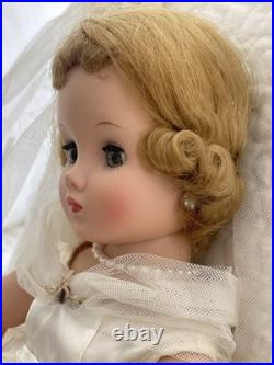 Vintage Madame Alexander Elise Blonde Bride Doll 15-16 No Factor Box 1950-1959