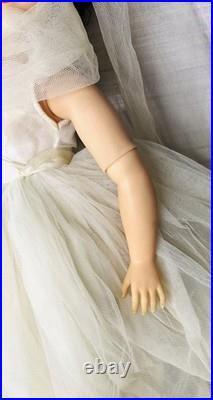 Vintage Madame Alexander Elise Bride Doll Brunette 15 1950s read