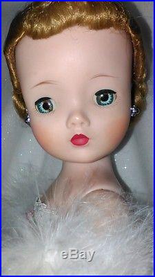 Vintage Madame Alexander Lovely Blonde Cissy Doll