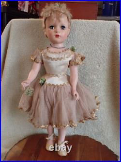 Vintage Madame Alexander Nina Ballerina HP Doll 17 with Hang Tag