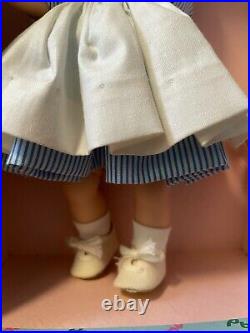 Vintage Madame Alexander Nurse 8 Wendy-kins 1964 #660 bent knee tosca