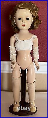 Vintage Madame Alexander Queen Elizabeth Doll Margaret Face Hard Plastic 17.5