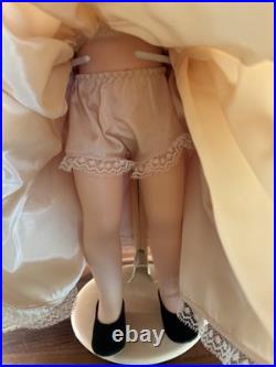 Vintage Madame Alexander Snow White Doll #1556 14 Disney Princess withOrig Cape