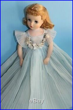 Vintage Tagged Blue Madame Alexander Elise Bridesmaid Doll Cissy's Little Sister
