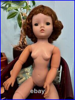 Vintage curly Redhead Madame Alexander 20 1956 Cissy Doll green eyes TLC