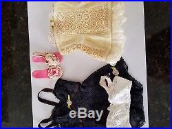 Vintage madame alexander Cissy doll clothes and trunk most are tagged