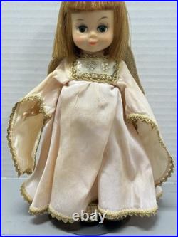 Vintage madame alexander wendy kins