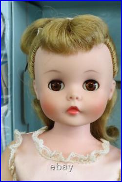 Vtg 1959 Alexander MARYBEL Doll That Gets Well Orig Case & Access Brown eyes