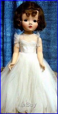 Winnie Walker by Madame Alexander 18 Doll with Cissy Binnie Face