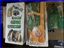 Wizard of Oz Scape Madame Alexander landscape 2002 display base NRFB New